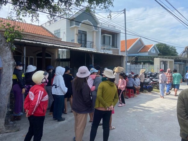 Vụ hai vợ chồng giáo viên bị sát hại dã man: Người dân nghe tiếng van xin 'anh hai đừng giết em'