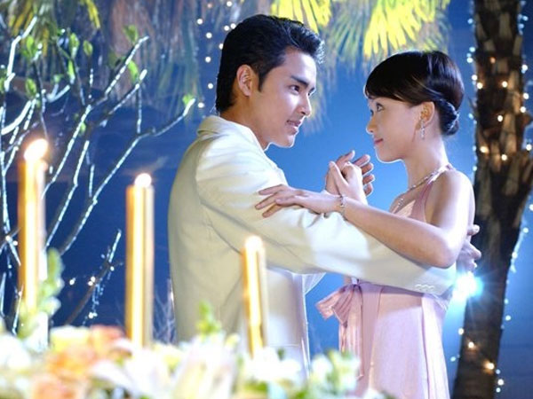 Siêu phẩm ngôn tình chiếu 200 lần vẫn top 1 rating, nam chính là tổng tài bá đạo 20 năm không có đối thủ