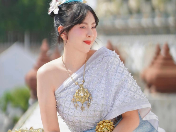 Mai Ngọc khoe ảnh đi trăng mật ở nước ngoài, dân mạng ồ ạt nhận xét điều này khi nhìn ngoại hình mẹ bầu