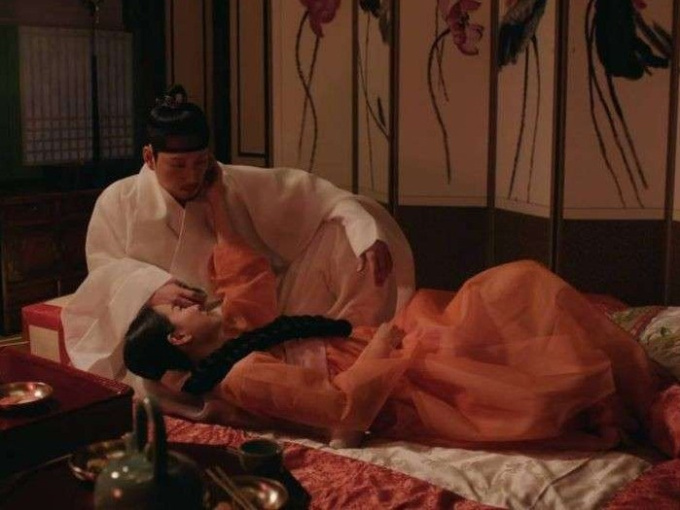 Bí mật cảnh nóng gây sốc nhất phim Hàn hiện tại, nữ chính có hành động bạo chưa từng thấy