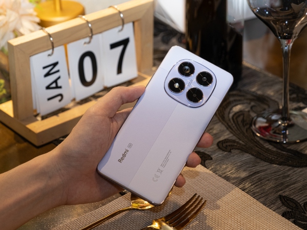 Trên tay điện thoại Xiaomi giá chỉ hơn 9 triệu nhưng có AI, camera độc lạ