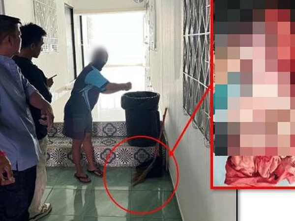 Dọn dẹp thùng rác, nhân viên vệ sinh thấy vết máu rỉ ra từ túi nilon, mở ra xong lập tức báo cảnh sát