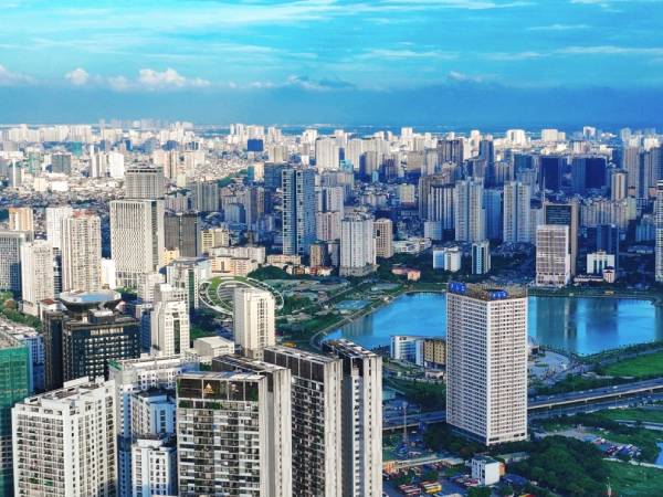 Có nên bán đất ở quê, vay thêm ngân hàng để mua chung cư tại Hà Nội?