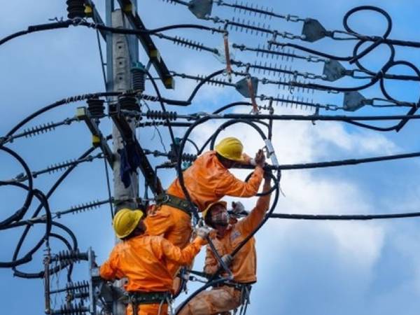 Hé lộ cơ chế để EVN thoát lỗ, lãi khủng hơn 18 nghìn tỷ
