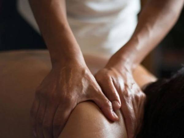 Vụ nam thanh niên tử vong tại cơ sở massage: Bác sĩ chỉ ra 4 nguy cơ, số 3 nhiều người hay mắc