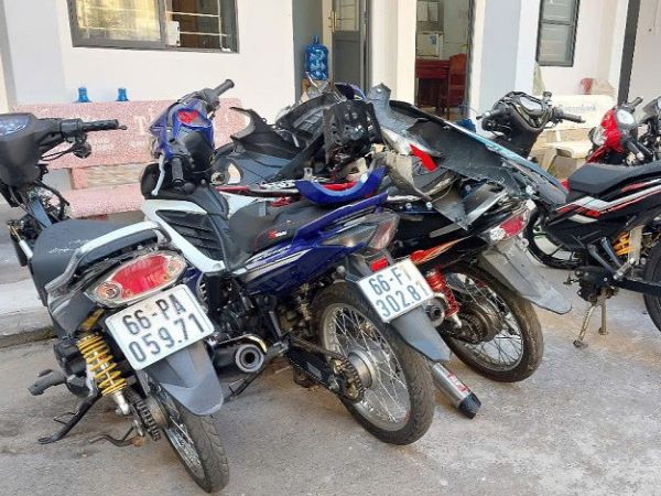 Hành trình xóa xổ băng cướp nhí ‘cầm hàng chém chết nó’ gây án ở miền Tây