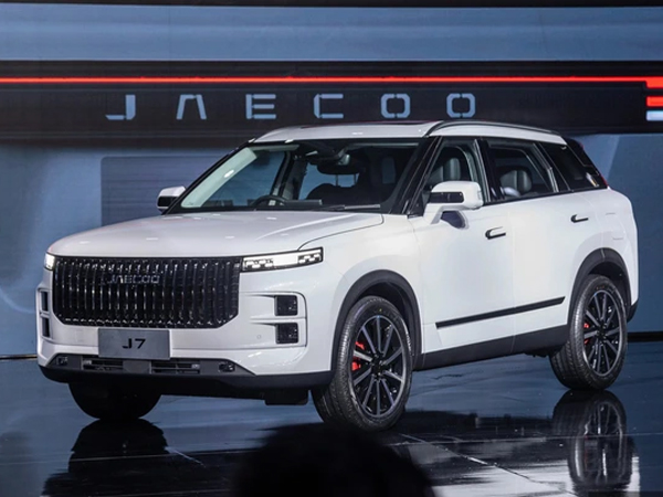 Jaecoo J7 chốt giá từ 729 triệu ngang Mazda CX-5, có bản PHEV tốn chưa đến 1L/100km