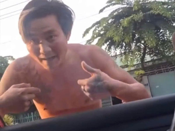 Bắt tạm giam người đàn ông chặn xe taxi và 'cố ý kiếm chuyện' ở Bình Dương