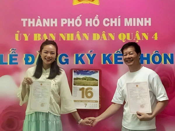 Sau 10 năm sống chung, người mẫu Phan Như Thảo và đại gia Đức An mới kết hôn