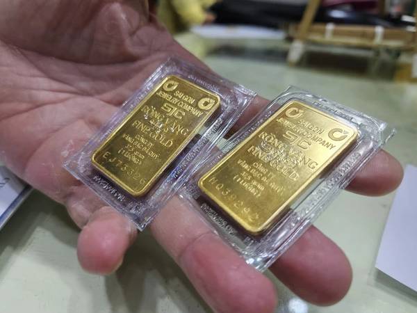 Giá vàng miếng SJC, vàng nhẫn 99,99 tăng bỏ xa 87 triệu đồng/lượng