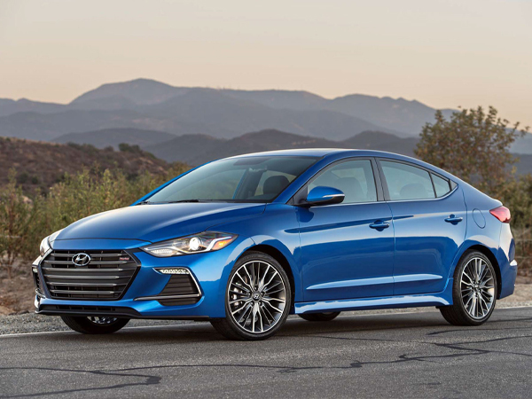 Những đời xe Hyundai Elantra cũ cần tránh mua