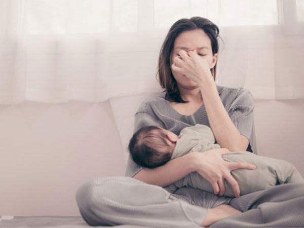 Giúp việc về quê full Tết, hội mẹ bỉm nháo nhào tìm người thay thế, chi gần 10 triệu mà vẫn chưa đâu vào đâu