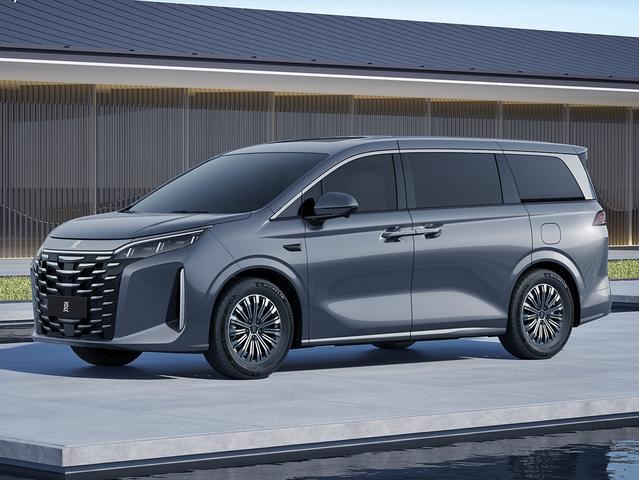 'Chuyên cơ mặt đất' dễ thành bom tấn 2025: Chỉ tốn 0,84L/100km, ngập công nghệ hiện đại, giá bán hấp dẫn
