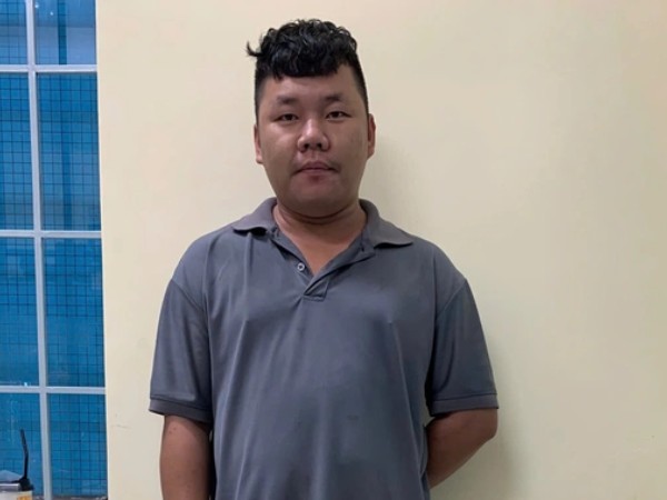 Hàng loạt quý bà bị cướp tài sản sau 'mây mưa'
