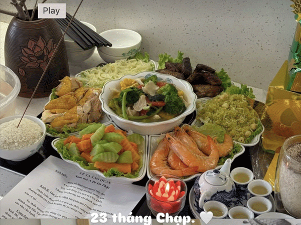 Vợ Văn Hậu khoe mâm cỗ đẹp ngày ông Công ông Táo, nói 1 câu về mẹ chồng thể hiện EQ cao vút
