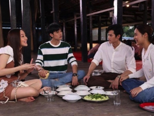 Đưa mẹ chồng 10 triệu mua sắm Tết, chồng chê ít còn tỏ thái độ mỉa mai, tôi bình thản hỏi một câu mà anh cứng họng