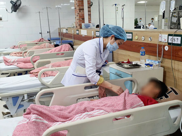32 trẻ uống nhầm thuốc diệt chuột, có ca tổn thương não, tim