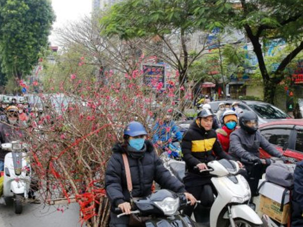 Người dân nên làm gì khi tham gia giao thông dịp Tết, tránh bị phạt nặng?