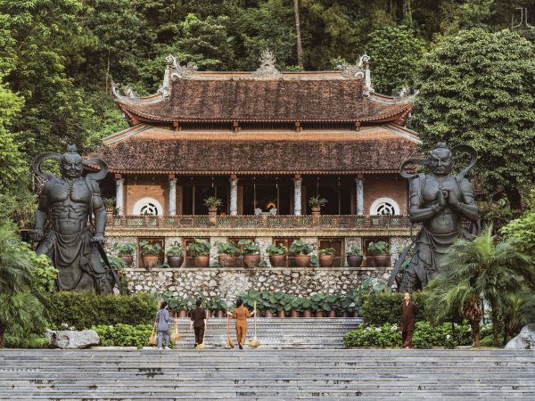 Những ngôi chùa đẹp, linh thiêng hút khách du xuân đầu năm 2025