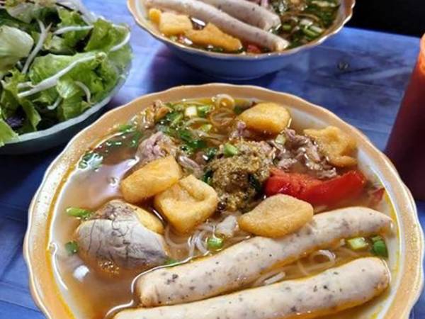 Đình chỉ hoạt động quán bún riêu ở Hà Nội bán 1,2 triệu đồng 3 bát bún ngày Tết