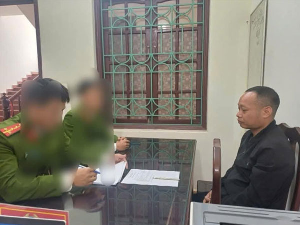Nam Định: Tạm giữ khẩn cấp 2 người hành hung tài xế ô tô tại bến phà Cồn Nhất