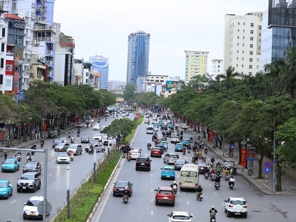 Dân tình nghỉ Tết hơi sâu: Ngày đi làm đầu tiên đường phố vẫn thông thoáng