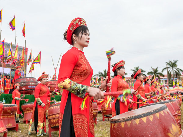 Lãnh đạo không được dự lễ hội nếu không được phân công