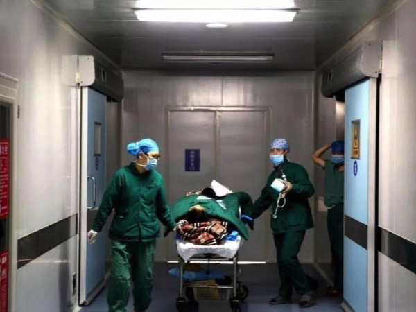 Thạc sĩ trẻ 27 tuổi tử vong vì cảm cúm: Gần một nửa cơ quan nội tạng bị suy kiệt chỉ vì 1 sai lầm trong sử dụng thuốc
