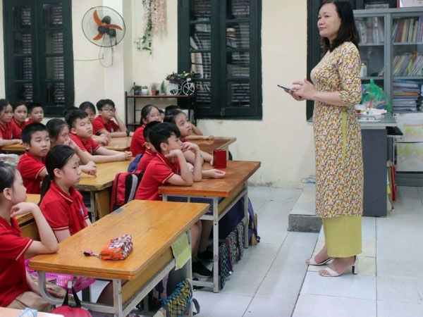 Giáo viên Hà Nội gửi tâm thư lên lãnh đạo Hà Nội trước nguy cơ mất thu nhập tăng thêm