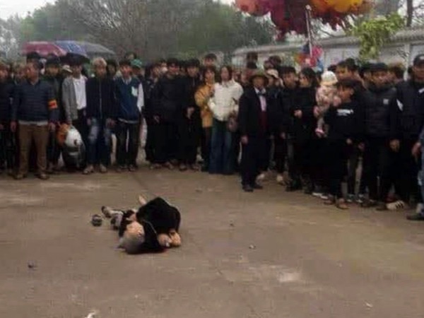 Hà Nội: Thiếu niên bị đâm nhập viện tại lễ hội chùa Đậu