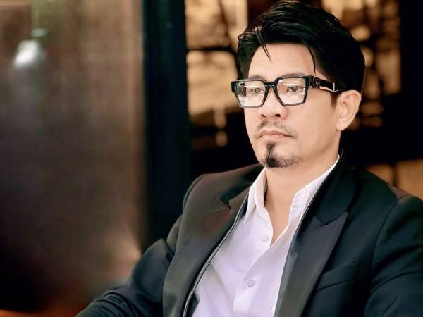 Điều lạ về bố Doãn Hải My