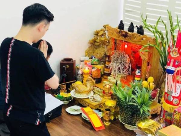 Ngày vía Thần Tài không mua vàng thì nên làm gì để rước lộc vào nhà, may mắn cả năm Ất Tỵ 2025?