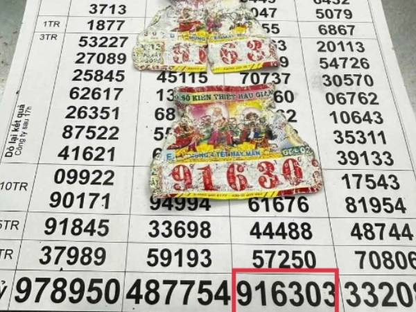 Chủ nhân 2 tờ vé số trúng 4 tỷ đồng bị rách tiết lộ bất ngờ về số tiền được người thân chia cho