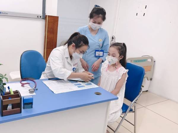 Hà Nội: 3 chị em mắc cúm A cùng lúc, 2 người gặp biến chứng chỉ sau 2 ngày sốt