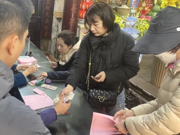 Rầm rộ dâng sao giải hạn: 'Dịch vụ' giải hạn, giá nào cũng có