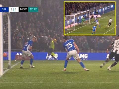 Lại có thêm 'bàn thắng ma', vậy tại sao công nghệ VAR không được áp dụng ở FA Cup?