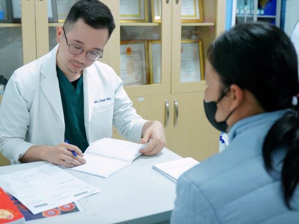 Lý do sức khỏe sinh sản của người trẻ hiện nay 'thua các cụ'