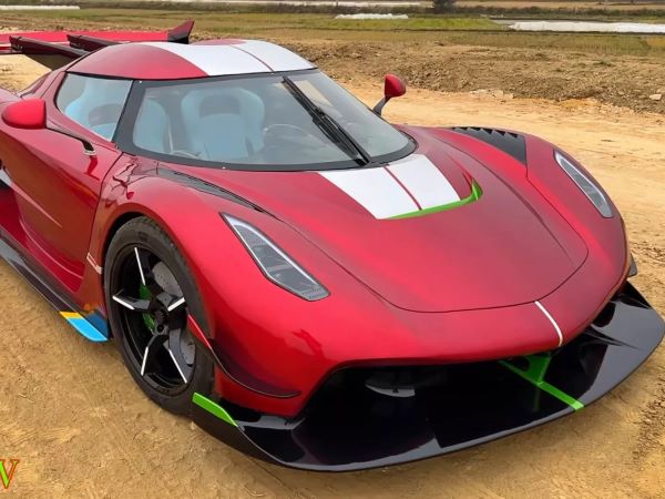 Báo Tây ngỡ ngàng với Koenigsegg Jesko tự chế của nhóm bạn trẻ Quảng Ninh: Mô hình đi được, cửa đóng mở như xe thật, tự chế tạo khung xe và giảm xóc