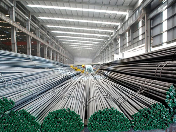 Tổng thống Donald Trump chuẩn bị áp thuế 25% với nhôm, thép vào Mỹ, có thể tác động tới Việt Nam?