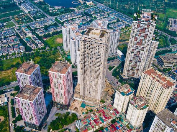 Bất động sản hết thời sốt giá, ‘ôm đất’ chờ sang tay