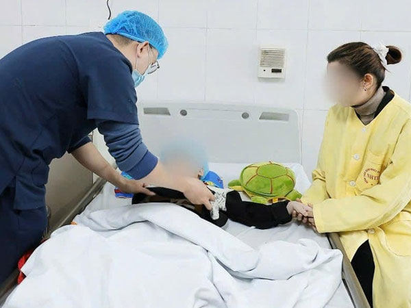 Nhiều trẻ nhỏ ở Hà Nội co giật, viêm não vì cúm