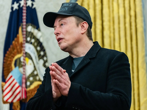 Tỷ phú Elon Musk đưa Bộ Quốc phòng Mỹ vào tầm ngắm