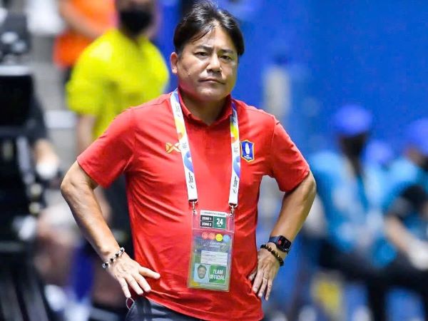 Thầy cũ của 'Messi Thái Lan' chuẩn bị dẫn dắt Hà Nội FC