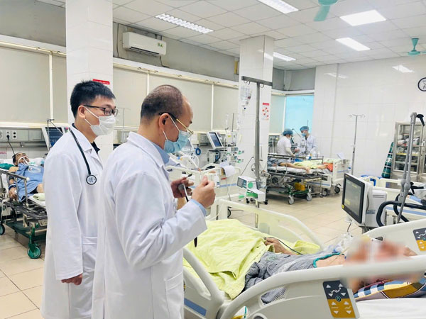 Hà Nội: Nhiều người mắc cúm A diễn biến nặng, đa số đều có 1 đặc điểm