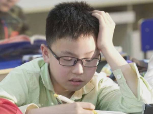 Bài toán lớp 1 tưởng dễ nhưng lại thách thức IQ của vô số người lớn - Đọc xong đề đã thấy lú!