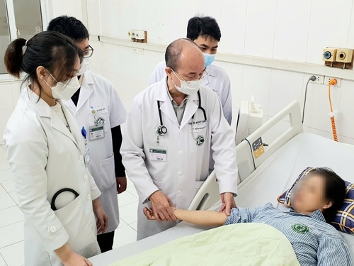 Người phụ nữ có dịch não tủy vàng đục, bác sĩ Bạch Mai chỉ ra 'thủ phạm' nguy hiểm