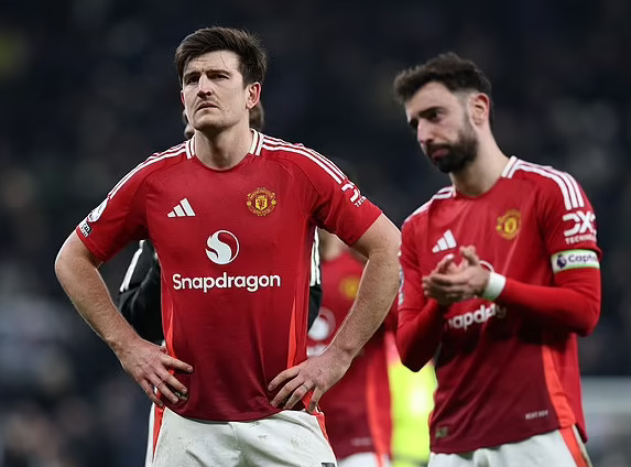 Neville: Chỉ một cầu thủ MU đủ sức vào đội hình Tottenham