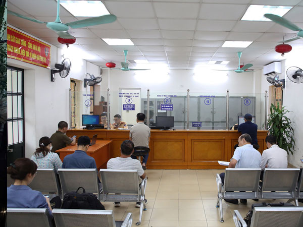 Bộ Công an tiếp nhận cấp đổi, giấy phép lái xe: Người dân được nộp hồ sơ tại xã