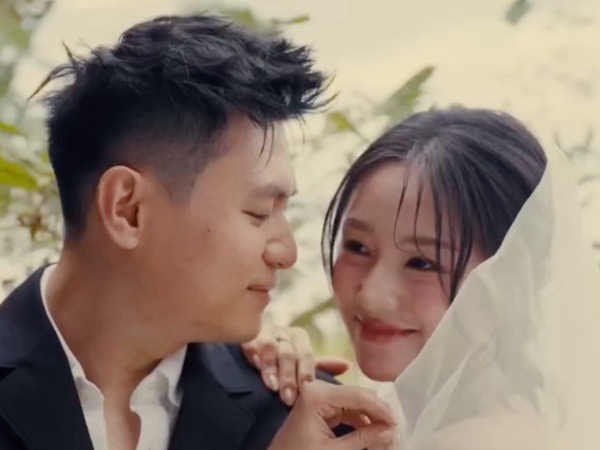 Theo chân Salim và thiếu gia tập đoàn may mặc chụp ảnh cưới ở Nha Trang: Hé lộ 1 chi tiết đắt giá nhiều người không nhận ra!