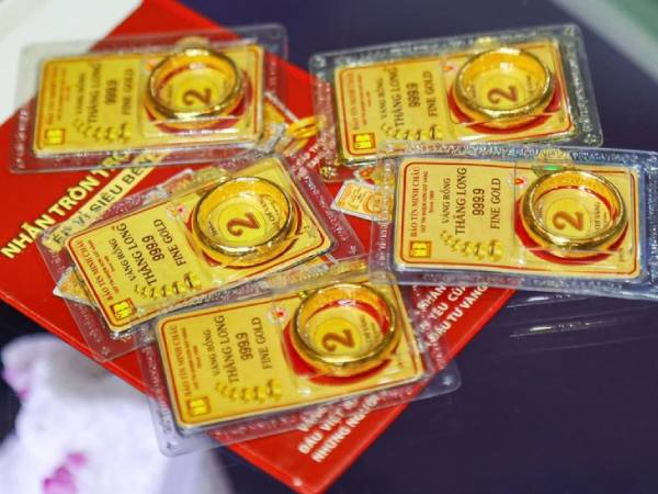 Giá vàng vừa gây choáng như thế nào?